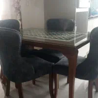 میزناهارخوری چهارنفره کاملا سالم
