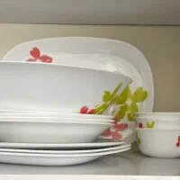 فروش تعدادی ظرف اشپزخانه به علت جا به جایی