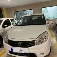 رنو ساندرو