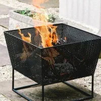 آتش دان ویلایی و میز مدرن جلو مبلی