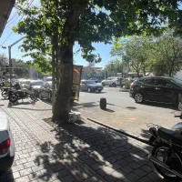 ۸۰ متر همکف و ۱۰۰ متر حیاط مستقل بر سی متری جی