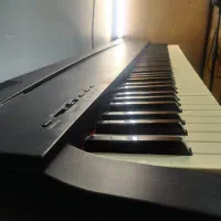 پیانو یاماها P-70 دست دوم