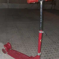 تمیز و کارکرده اسکوتر