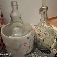 بطری و بانکه شیشه ای