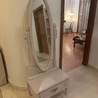 آینه و کتابخانه