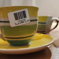 فنجان و نعلبکی چای و قهوه
