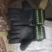 دستکش دروازبانی رنگ خوشگل