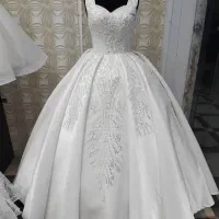 4عدد لباس عروس بفروش میرسد