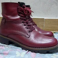 بوت زنانه ساق‌دار زرشکی .شیک و خاص .سایز 40