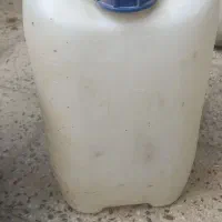 بیست لیتری و سطل بزرگ