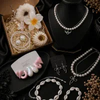 گوشواره گردنبند دستبند ترند و ادکلن