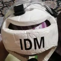 دو عدد کلاه تکواندو با نقاب برند IDM و یک عدد میت