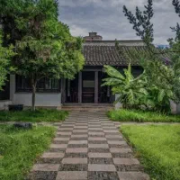 فروش-منزل-مسکونی-بسیار-لوکس-واقع-خاقانی