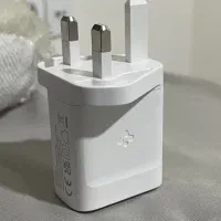 آداپتور شارژر آیفون ۲۰ وات برند spigen