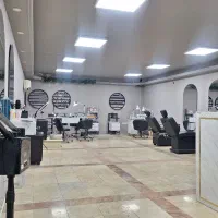 اجاره سالن زیبایی ومیزناخن