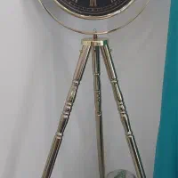 ساعت ایستاده