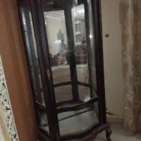 بوفه به دلیل کمی جا