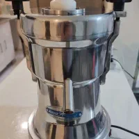 آبمیوه گیری در حد نو