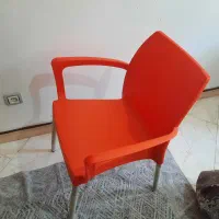 صندلی پلاستیکی ناصر پلاستیک نارنجی رنگ در حد نو