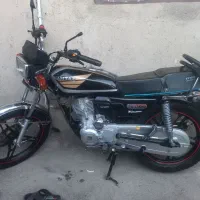 موتورسیکلت همتاز۲۰۰