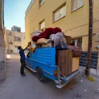 کارگر ساده اطراف کوشک میدان