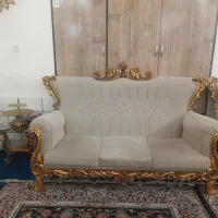 مبل ۷نفره ب همراه میز عسلی میز وسط