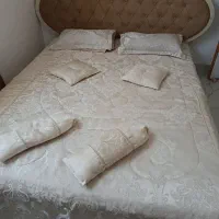 رو تختی چند تیکه