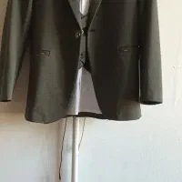 یک دست کت شلوار