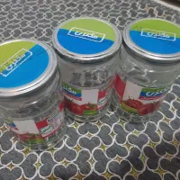 تعدادی شیشه