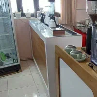 میز کانتر، بار‌ و کافه