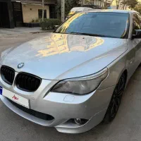 bmw 525i مانیتور بزرگ با لوازم