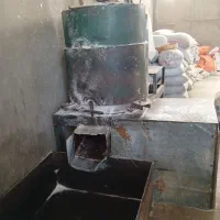 کارگر کندور کار ، کندور کردن بار مزدی ب صورت شکری