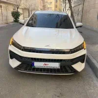 کی ام سی J7 مدل 1402 بی رنگ شخصی در منزل