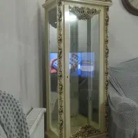 بوفه تاج دار