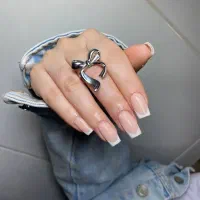 کاشت و ترمیم ناخن حرفه ای