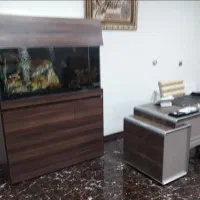 اکواریوم بزرگ فقط تماس پاسخگو هستم