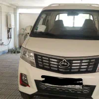 راننده با ماشین