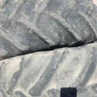 لاستیک عقب تراکتور فرگوسن چهار سیلندر