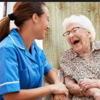 پرستاری ازسالمندخانم وامورات روزمره منزل