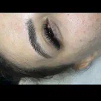 آموزش تخصصی کاشت و اکستنشن مژه