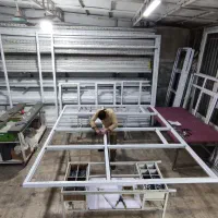 کارگاه تولیدی و تعمیر توری پلیسه ای