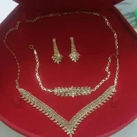 سرویس طلای عروس ۱۸ عیار نوعه نو