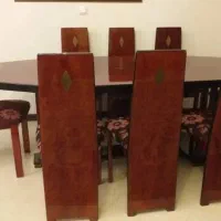 میز ناهار خوری  ۸ نفره  به رنگ زرشکی