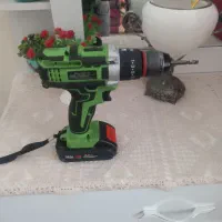 دریل و پیچ گوشتی شارژی