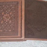 قرآن نفیس عطری طلاکوب همراه با قاب محافظ جیر وچرم