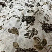 پرده کرم قهوه ای