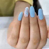 نیازمند مدل جهت خدمات ناخن