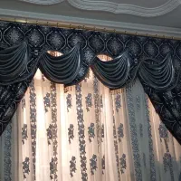 پرده همراه با والان