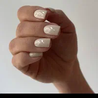 کاشت ناخن و‌ لمینت