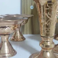 آینه و شمعدان کوچک همراه با ۷ عدد جام مسی